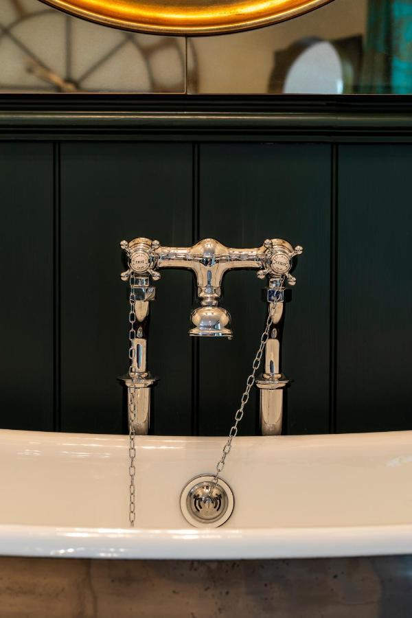 Eagle Mill Luxury Rooms Huntingdon Exteriör bild